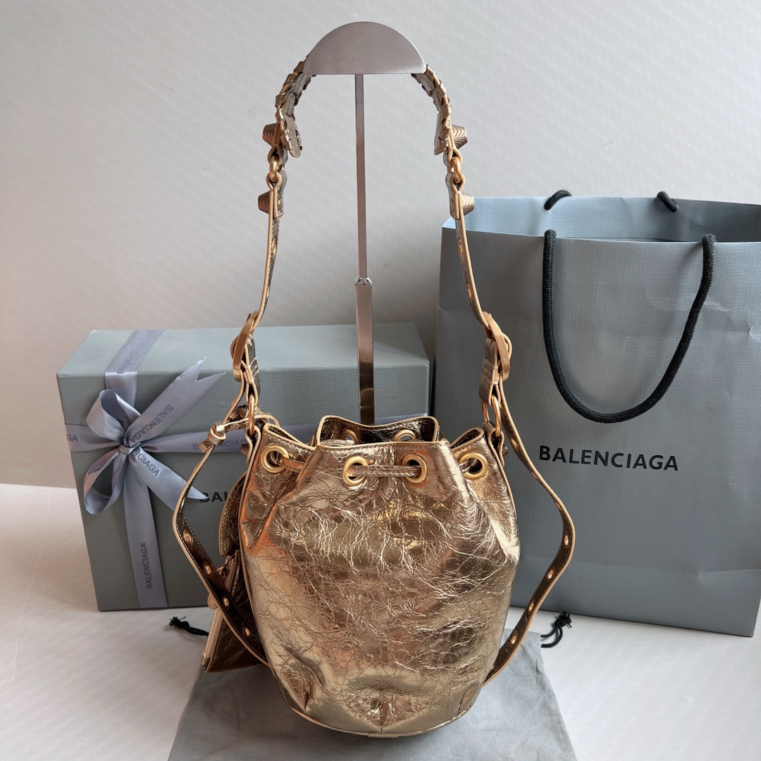 Balenciaga Le Cagole Xs Bucket Bag Metallized With Rhinestones In Gold Tone For Women 7.8in/20 cm 702431210D48006