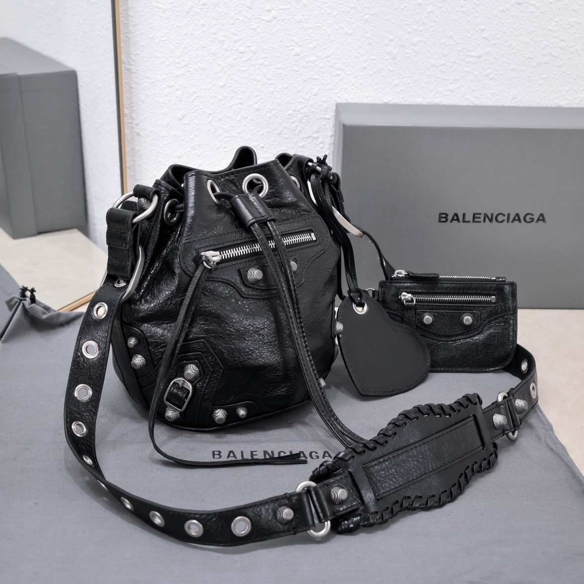 Balenciaga Le Cagole Xs Bucket Bag White/Black/Light Black/Grey/Light Grey For Women 7.8in/20 cm 7024311VG9Y9104