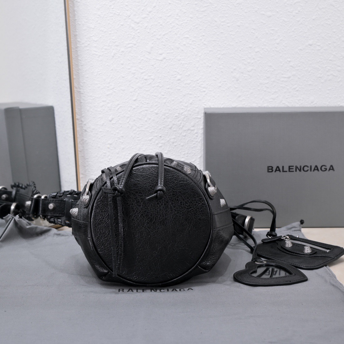 Balenciaga Le Cagole Xs Bucket Bag White/Black/Light Black/Grey/Light Grey For Women 7.8in/20 cm 7024311VG9Y9104