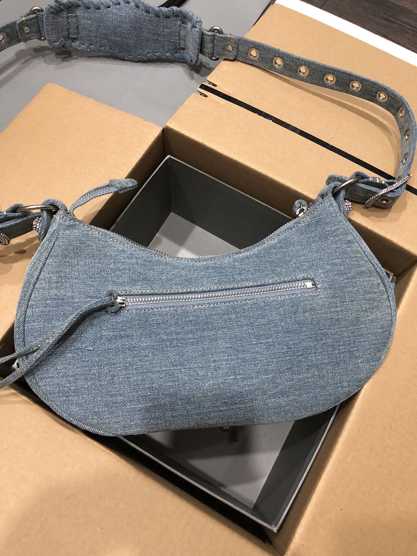 Balenciaga Le Cagole XS Shoulder Bag Denim In Blue For Women 10.2in/26cm 6713092109U4715