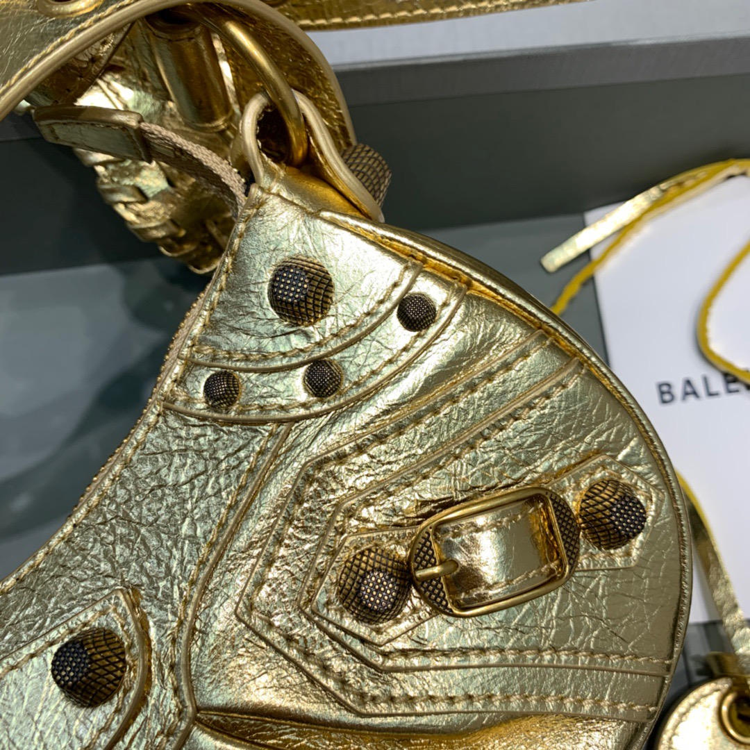 Balenciaga Le Cagole XS Shoulder Bag In Gold, For Women, Women’s Bags 10.2in/26cm 6713090GT3