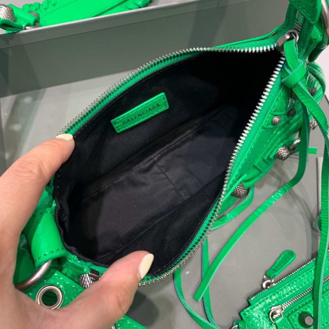 Balenciaga Le Cagole XS Shoulder Bag In Green, For Women, Women’s Bags 10.2in/26cm 6713091VG9Y3809