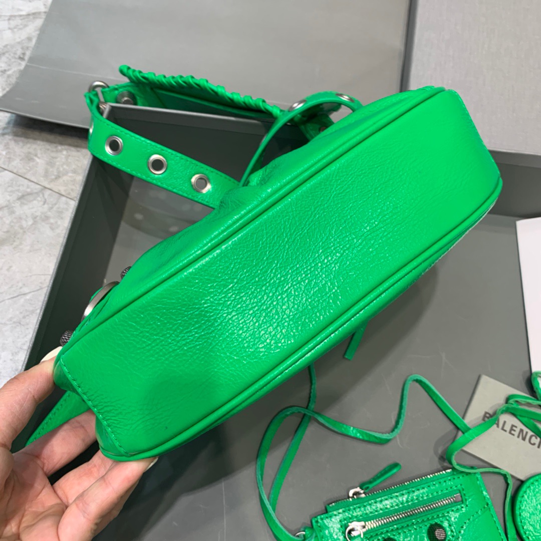 Balenciaga Le Cagole XS Shoulder Bag In Green, For Women, Women’s Bags 10.2in/26cm 6713091VG9Y3809