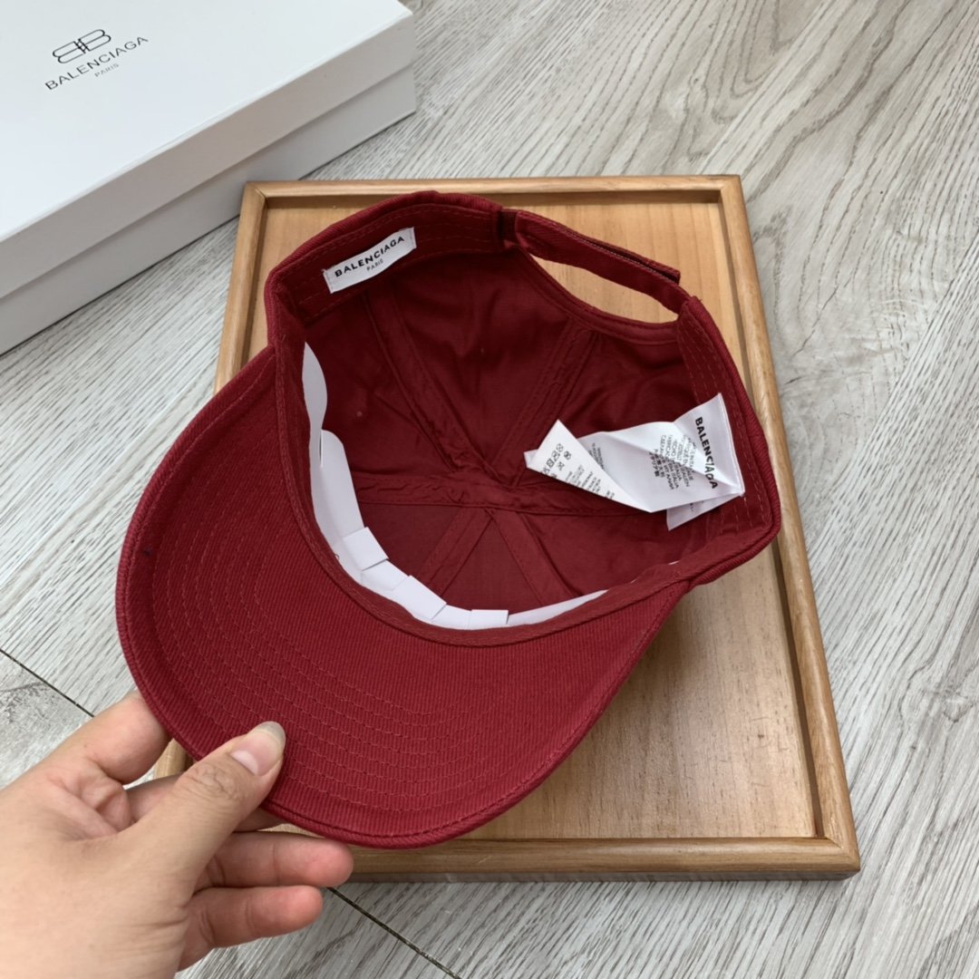 Balenciaga Logo Front Cap In Red