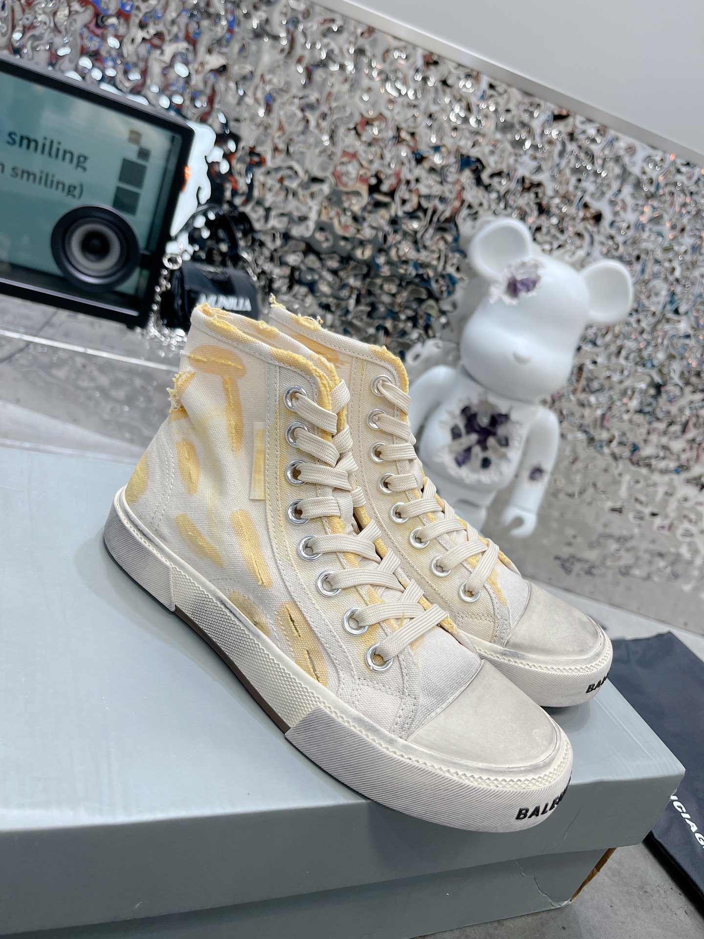 Balenciaga Paris High Top Trainers White For Women