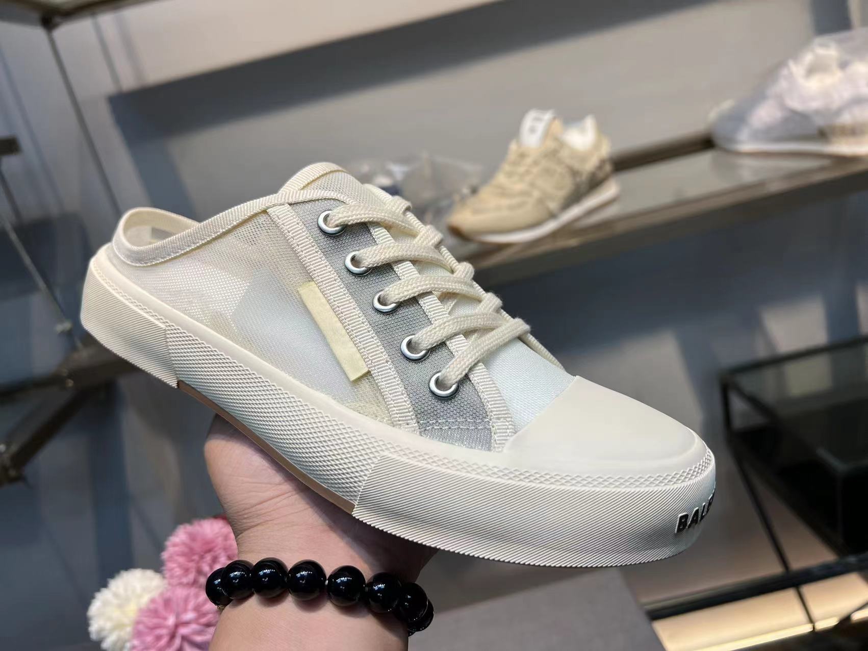 Balenciaga Paris Low Top Trainers White For Women
