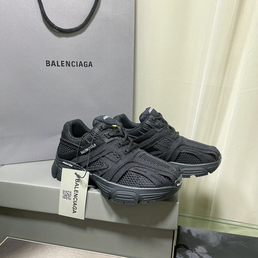 Balenciaga Phantom Trainers Black For Women 678869W2E921000