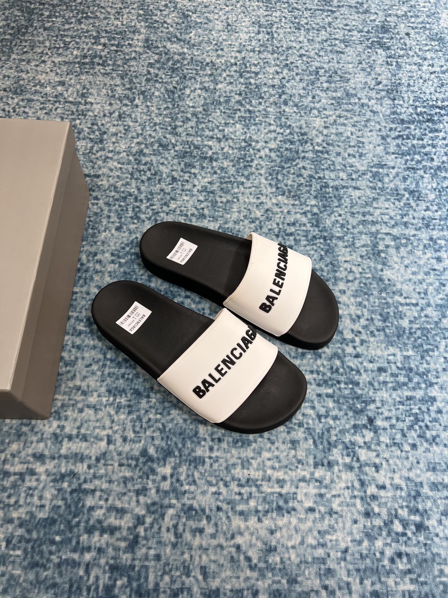 Balenciaga Pool Slide Sandal White/Black For Women