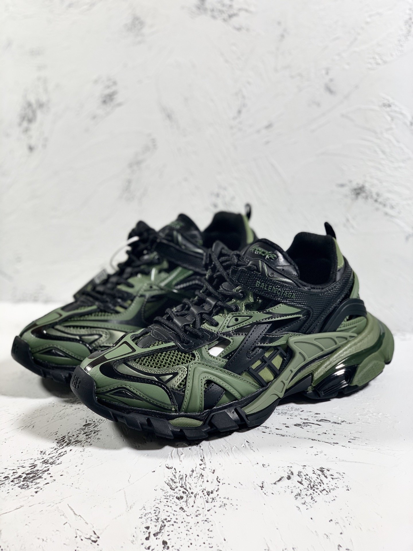 Balenciaga Track.2 Clear Sole Trainers Black/Green For Women