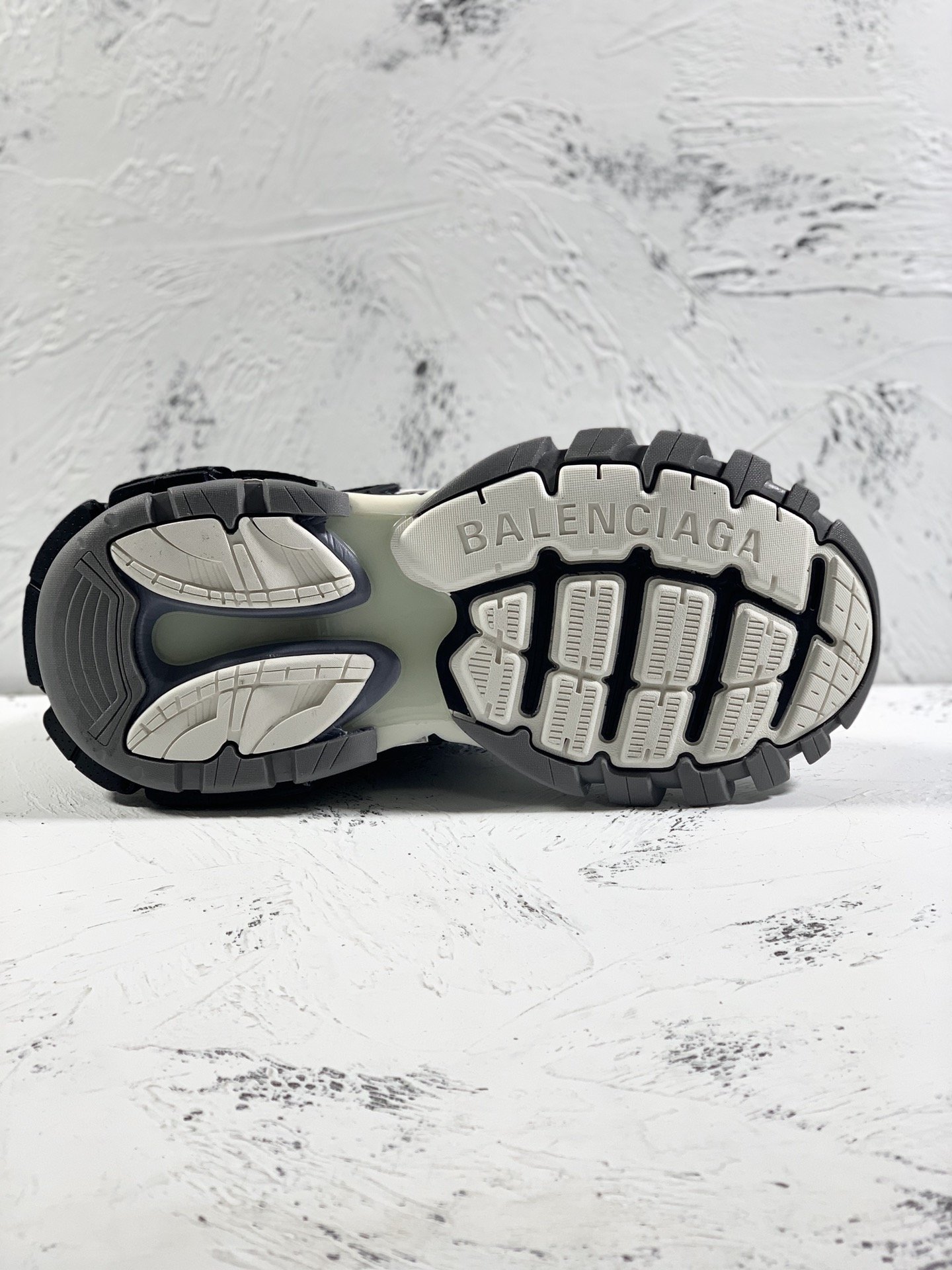 Balenciaga Track.2 Clear Sole Trainers Black/White For Women