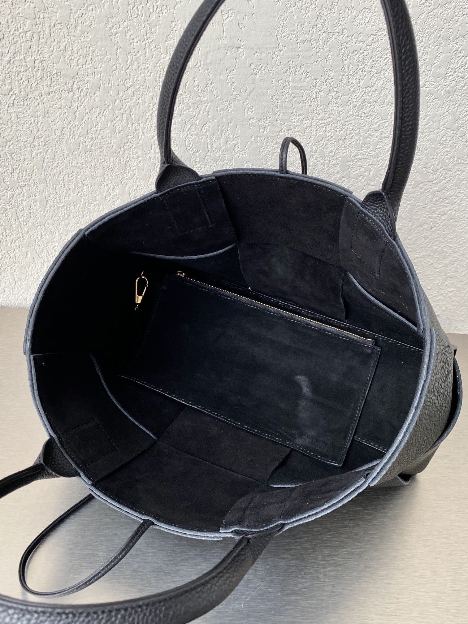 Bottega Veneta Arco Tote Bag For Women 9.8in/25cm In Black 652867VCP118425