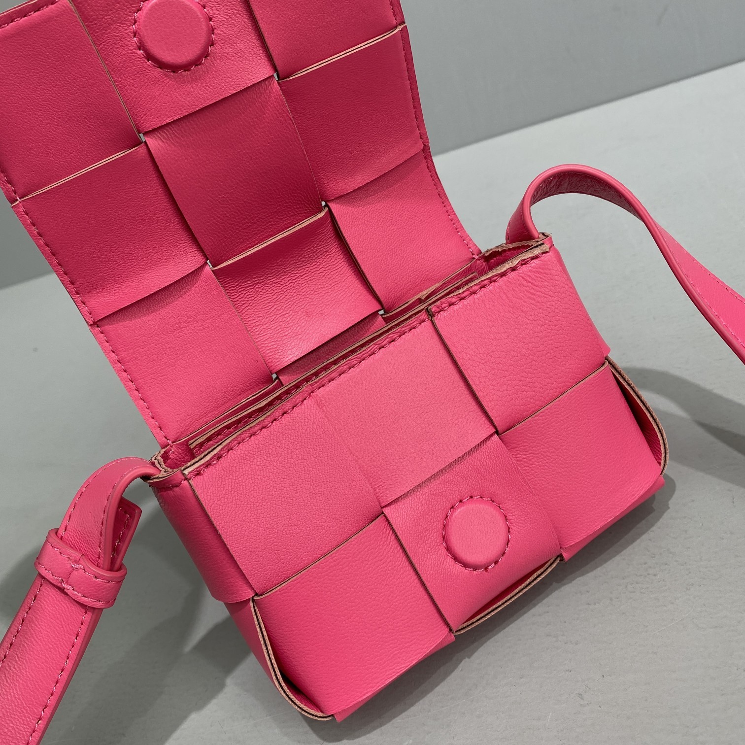 Bottega Veneta Candy Cassette Pink, For Women, Women’s Bags 4.7in/12cm 666688VMAY16419