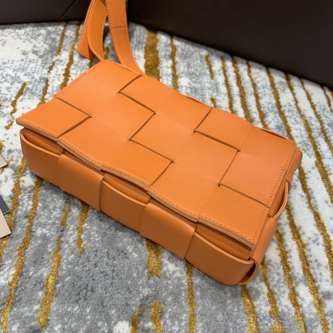 Bottega Veneta Cassette Bag For Women 9.1in/23cm In Tangerine 578004VMAY17003