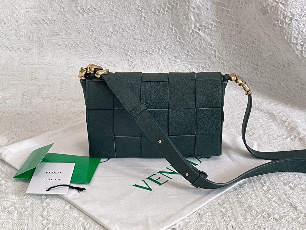 Bottega Veneta Cassette Raintree, For Women, Women’s Bags 9.1in/23cm 666870V17H13035