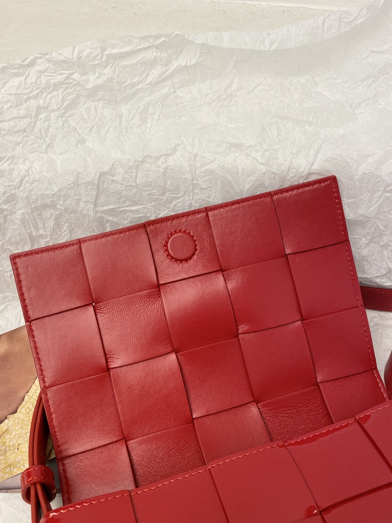 Bottega Veneta Cassette Red, For Women, Women’s Bags 9.1in/23cm 578004V1EP36358
