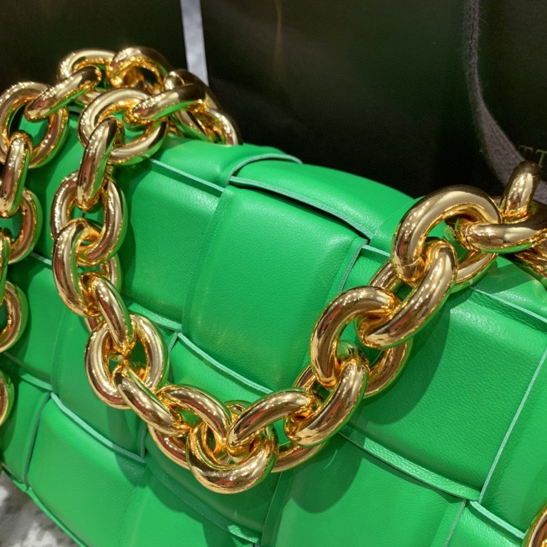 Bottega Veneta Chain Cassette Bag For Women 10.2in/26cm In Green 631421VBWZ03722