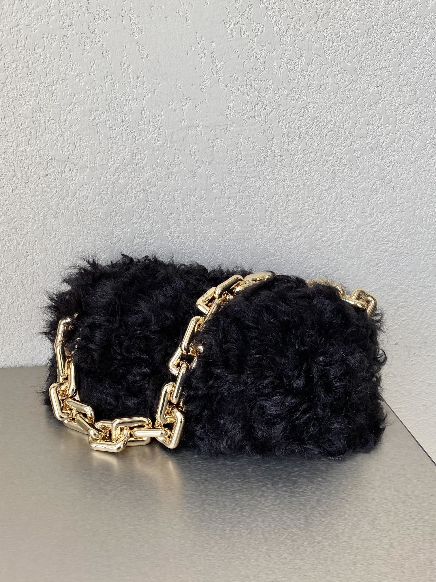 Bottega Veneta Chain Pouch Black, For Women, Women’s Bags 12.2in/31cm 620230V13L02132