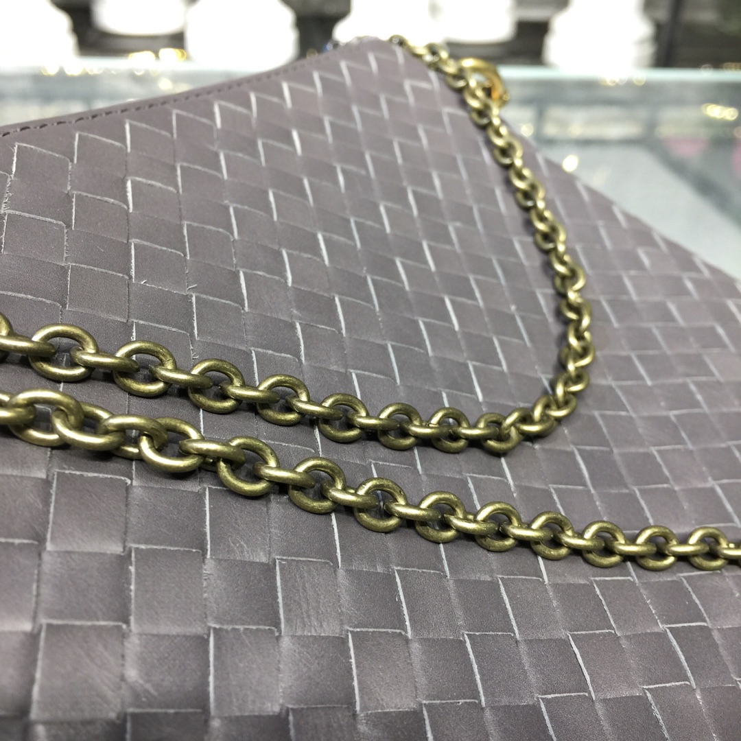 Bottega Veneta Chain Shoulder Bag Gray, For Women, Women’s Bags 9.6in/24.5cm