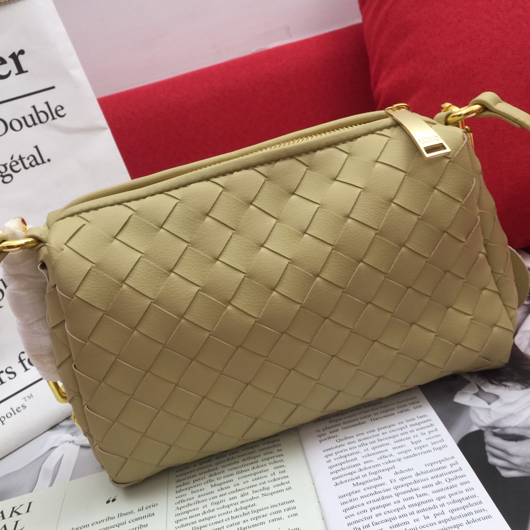 Bottega Veneta Crossbody Bag Beige, For Women, Women’s Bags 9.4in/24cm