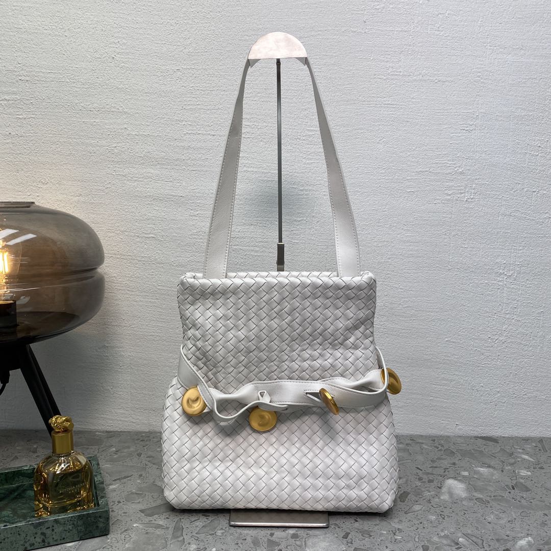 Bottega Veneta Intrecciato Shoulder Bag White, For Women, Women’s Bags 10.2in/26cm