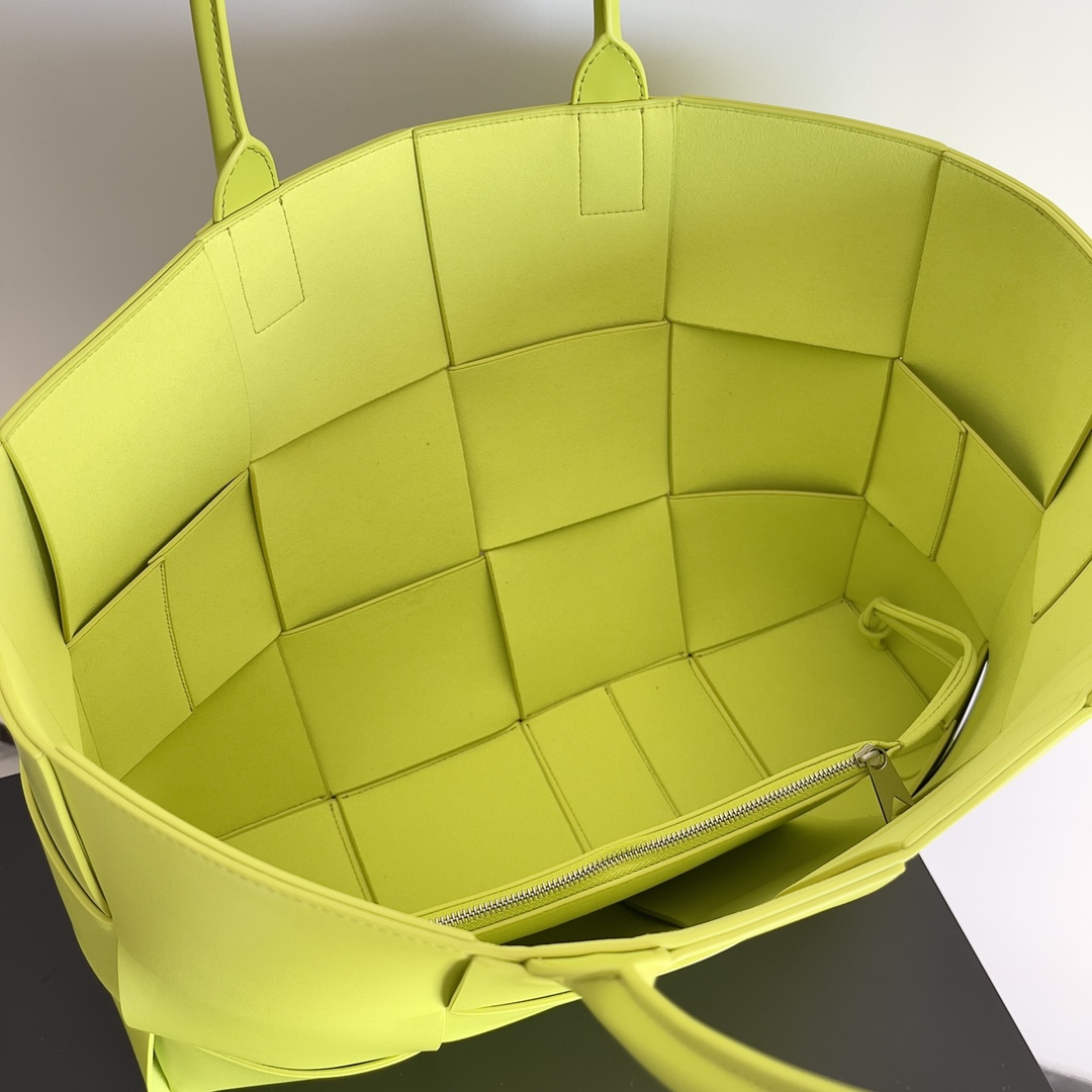 Bottega Veneta Large Arco Tote Bag Yellow, For Women, Women’s Bags 18.1in/46cm 
