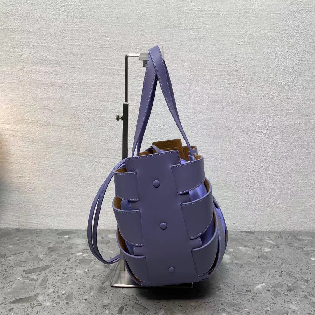 Bottega Veneta Medium Shoulder Bag Violet, For Women, Women’s Bags 8.6in/22cm