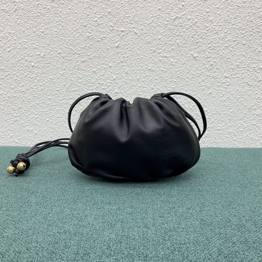 Bottega Veneta Mini Pouch Black, For Women, Women’s Bags 7.8in/20cm