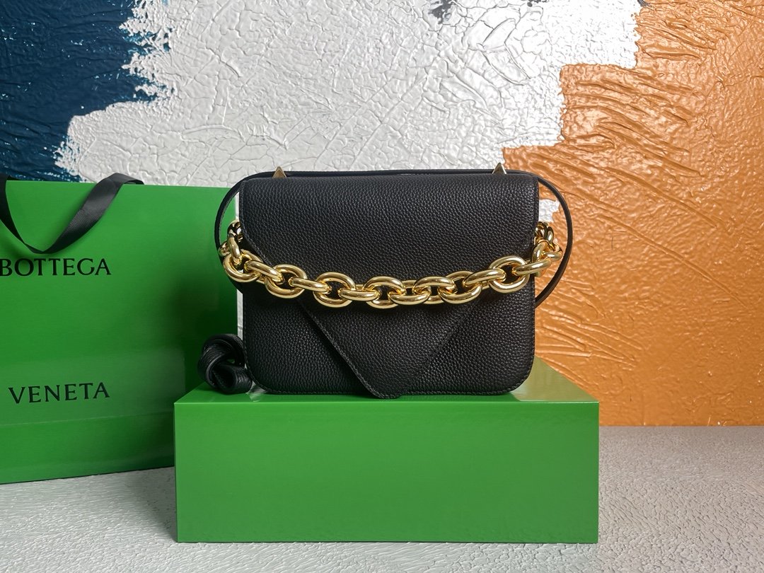Bottega Veneta Mount Black, For Women, Women’s Bags 8.3in/21cm 667399V12
