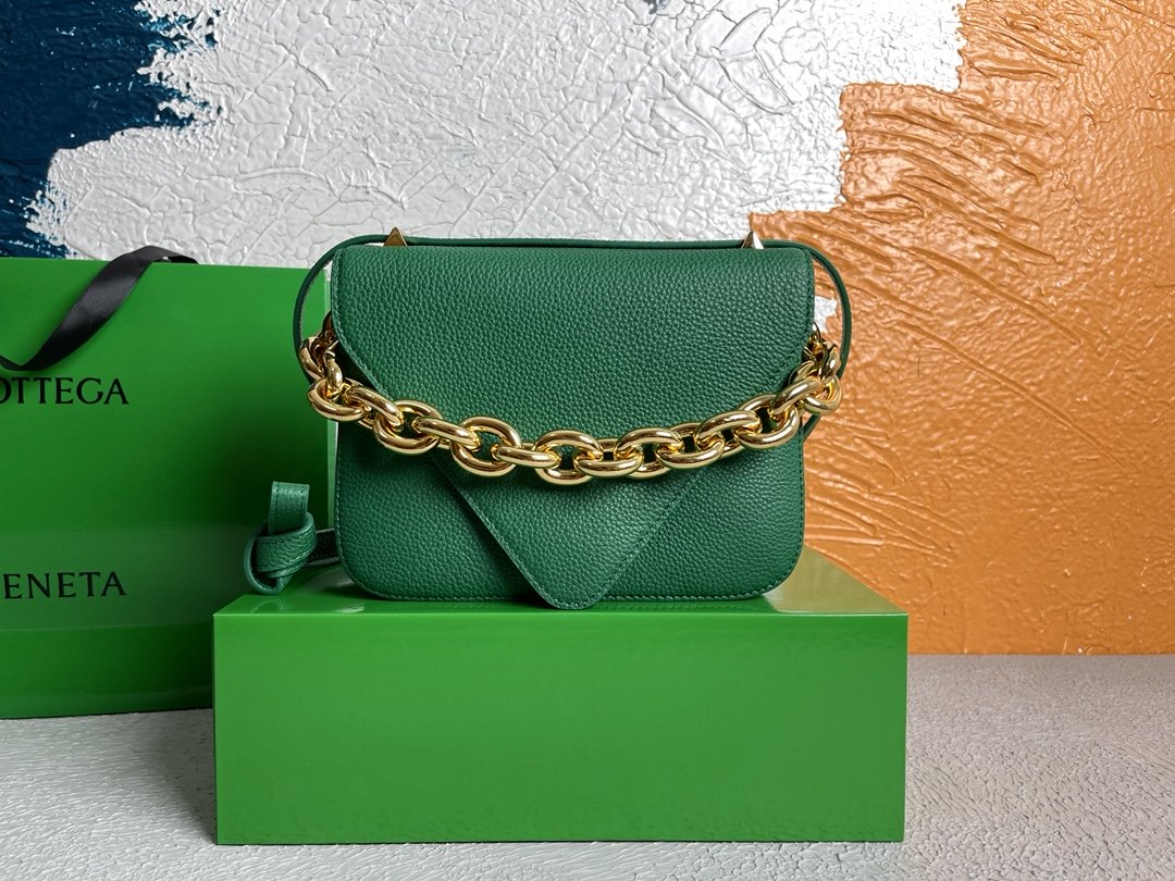 Bottega Veneta Mount Green, For Women, Women’s Bags 8.3in/21cm 667399V12