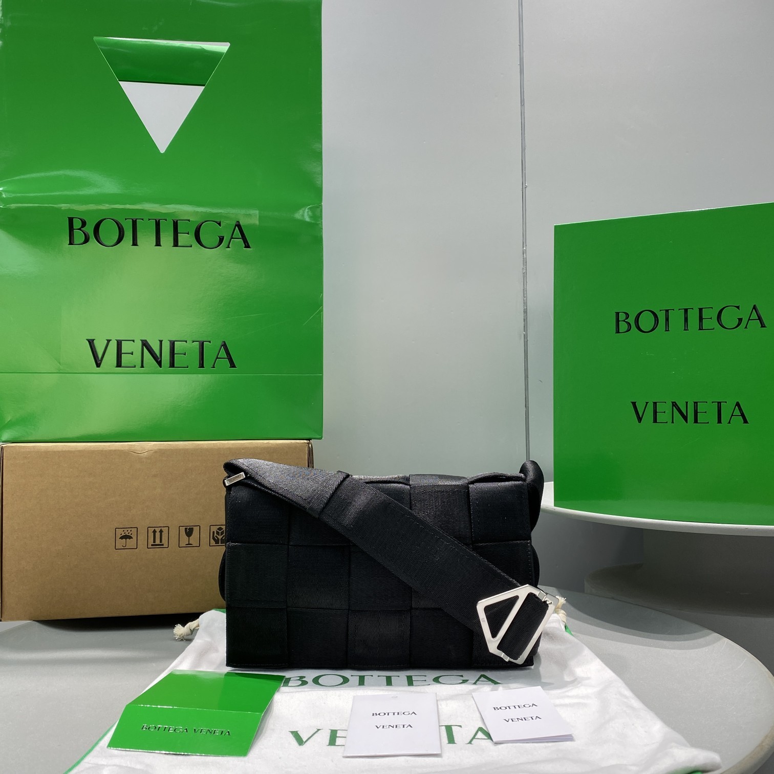 Bottega Veneta Webbing Black, For Men, Men’s Bags 9.8in/25cm 680513V1G218803