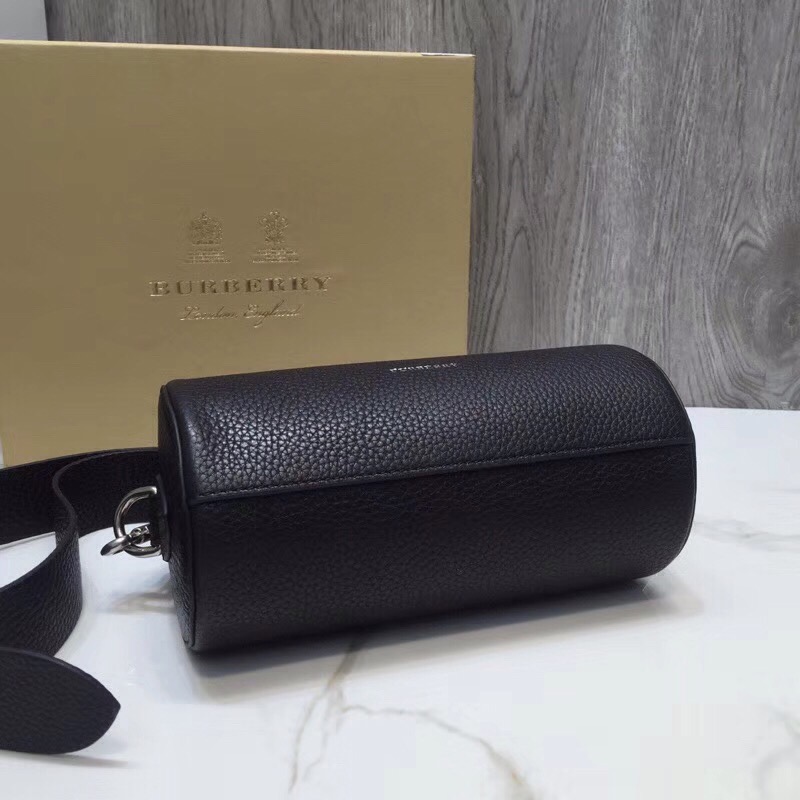 Burberry Barrel Bag Black For Women, Women’s Bags 8.3in/21cm