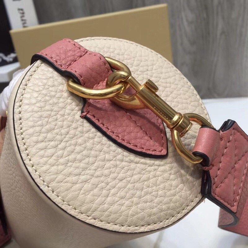 Burberry Barrel Bag Cream For Women, Women’s Bags 8.3in/21cm