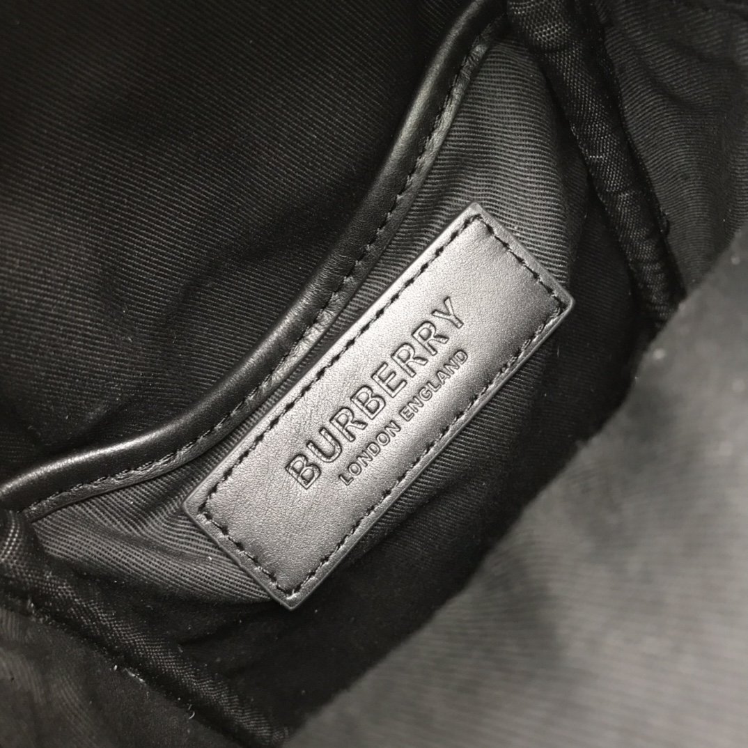 Burberry Check And Crossbody Bag For Men, Men’s Bags 7.7in/19.5cm 80491181