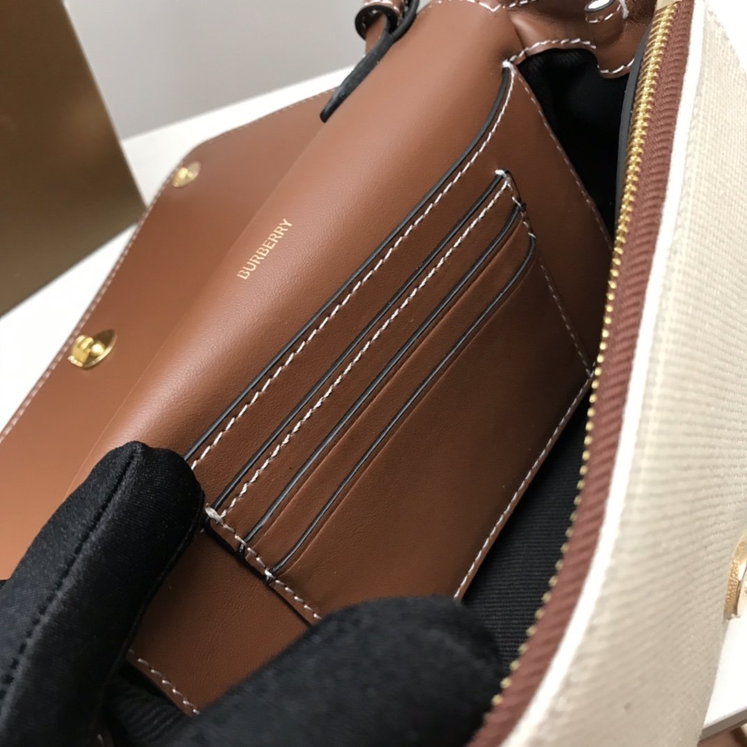Burberry Horseferry Print Cotton Canvas Small Crossbody Bag For Women, Women’s Bags 7.1in/18cm 80518441