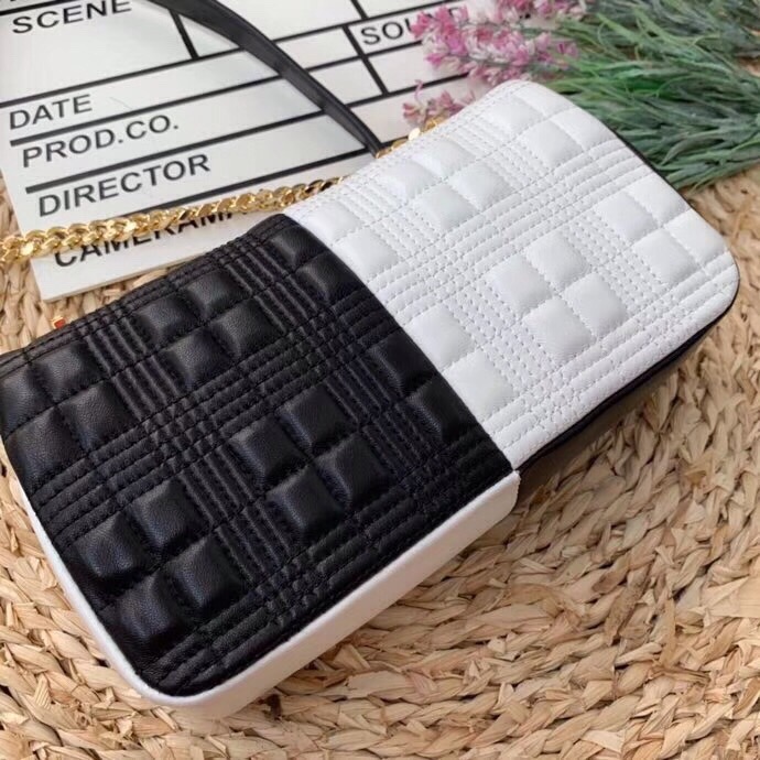 Burberry Horseferry Print Quilted Small Lola Bag Monogram Black And White For Women, Women’s Bags 9in/23cm