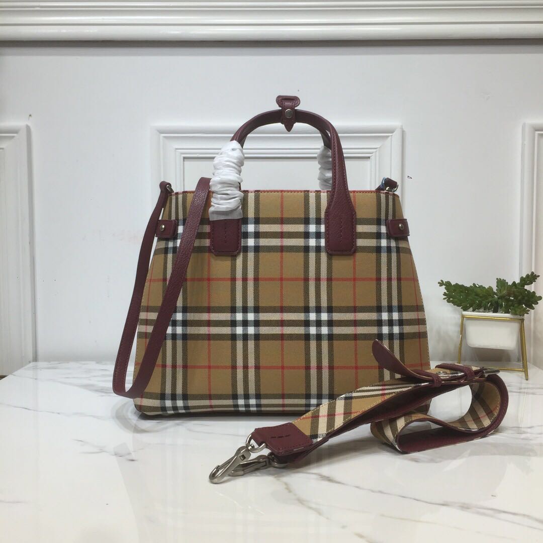 Burberry House Check Derby Medium Banner Purse Tote Purple For Women, Women’s Bags 14in/35cm