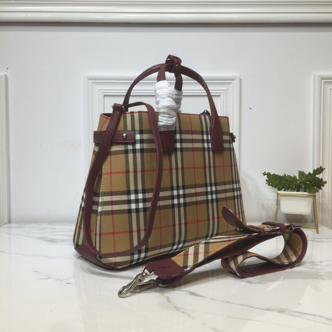 Burberry House Check Derby Medium Banner Purse Tote Purple For Women, Women’s Bags 14in/35cm