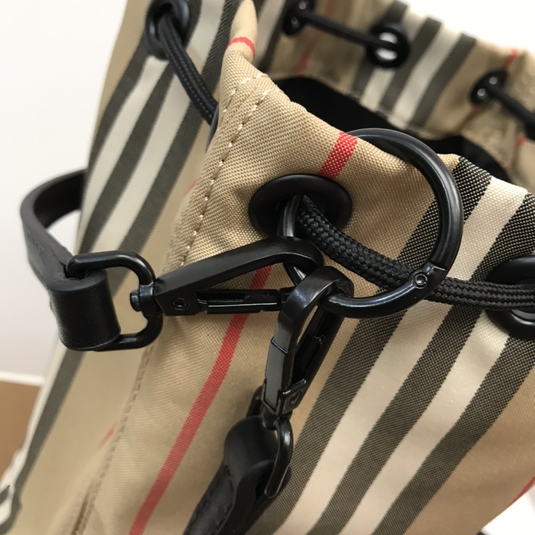 Burberry Icon Stripe Nylon Drawcord Pouch Archive Beige For Women, Women’s Bags 7.7in/19.5cm