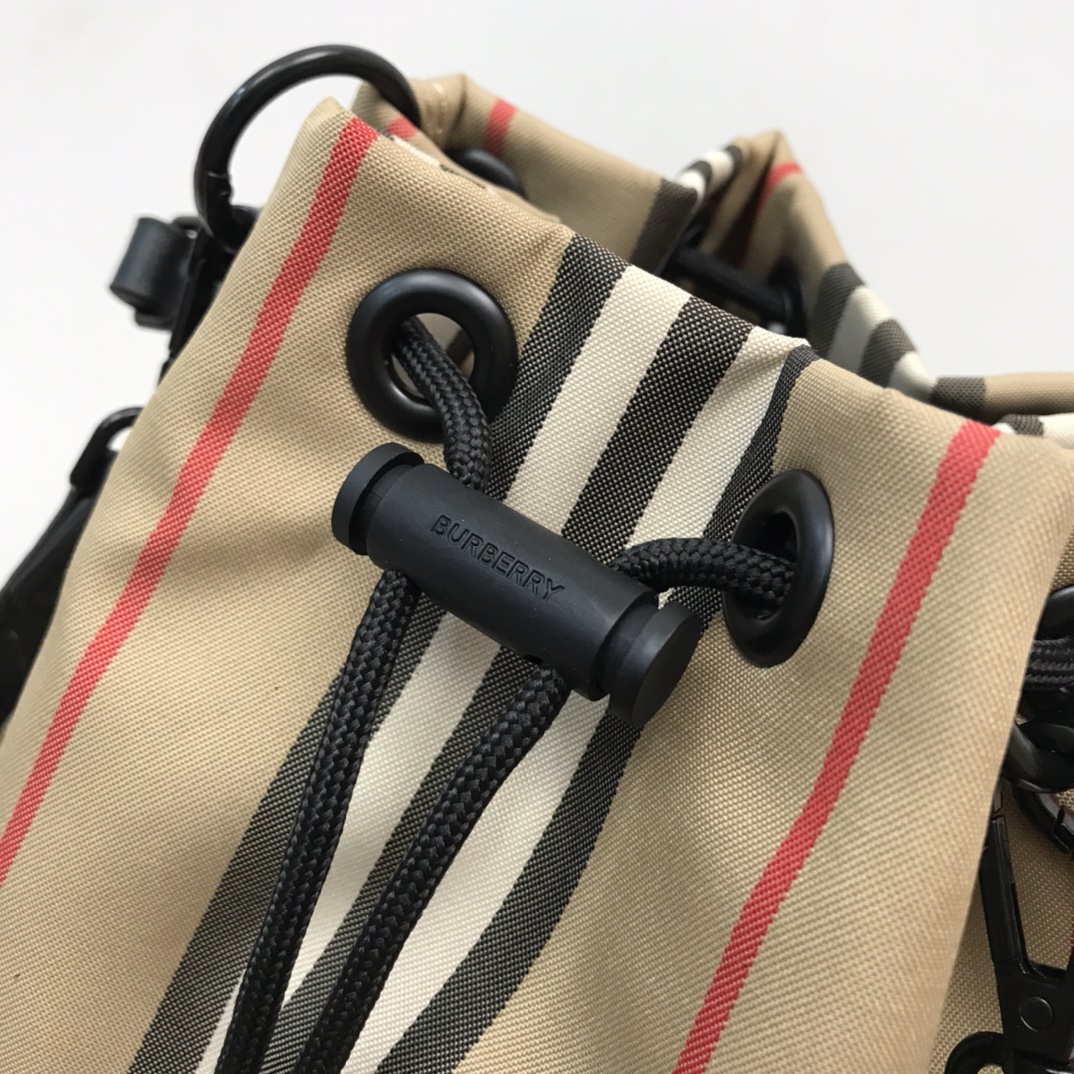 Burberry Icon Stripe Nylon Drawcord Pouch Archive Beige For Women, Women’s Bags 7.7in/19.5cm