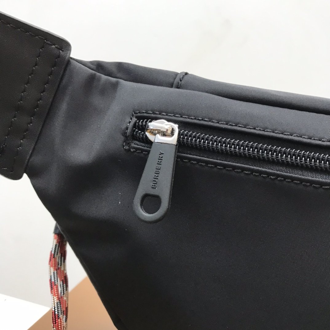 Burberry Logo Detail Econyl Sonny Bum Bag Black For Men, Men’s Bags 12.2in/31cm