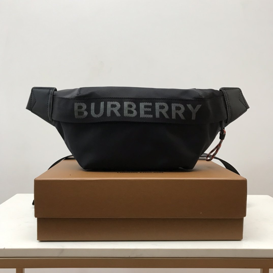 Burberry Logo Detail Econyl Sonny Bum Bag Black For Men, Men’s Bags 12.2in/31cm