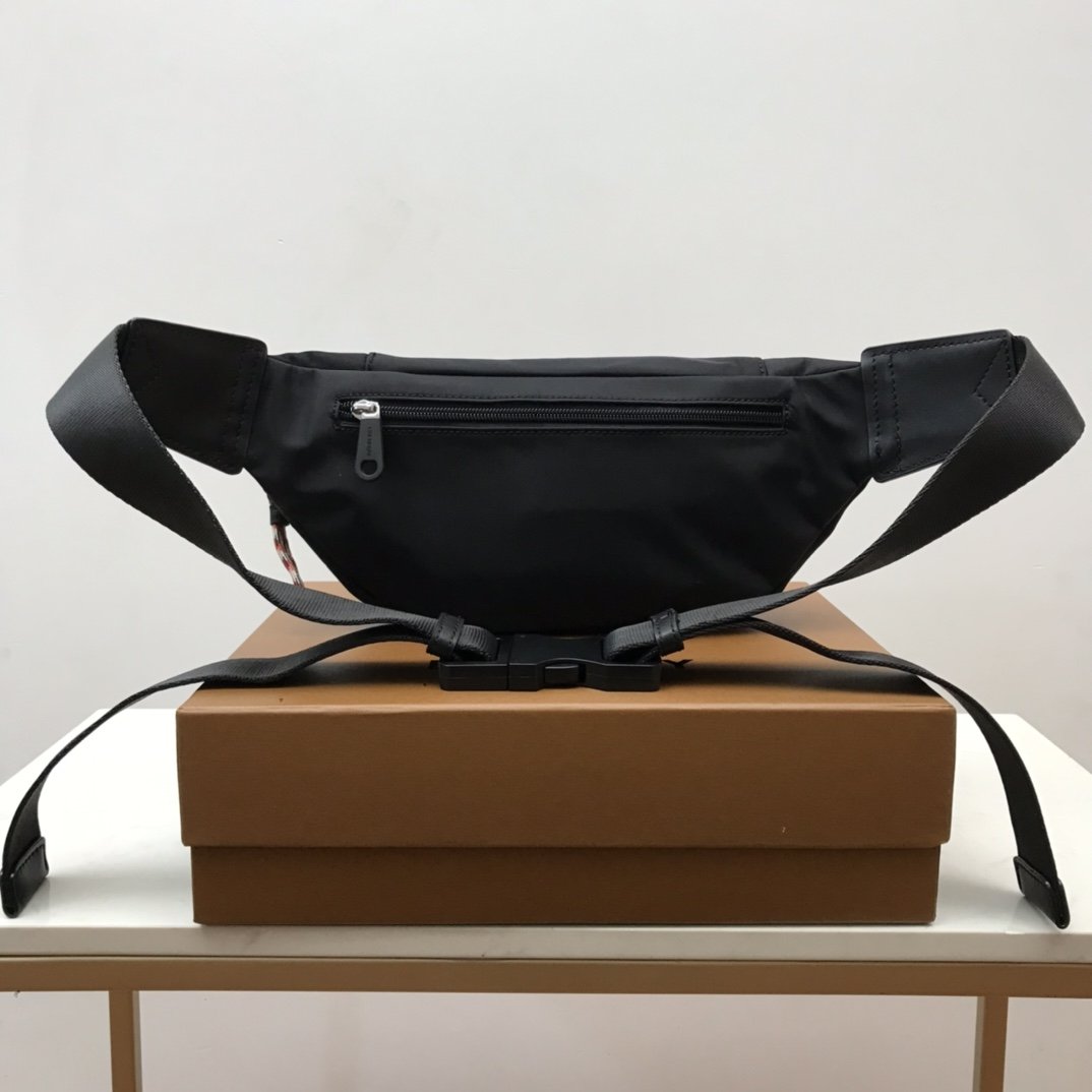 Burberry Logo Detail Econyl Sonny Bum Bag Black For Men, Men’s Bags 12.2in/31cm