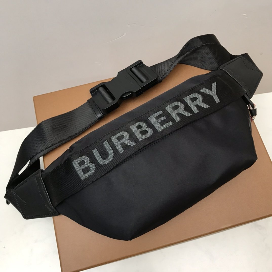 Burberry Logo Detail Econyl Sonny Bum Bag Black For Men, Men’s Bags 12.2in/31cm