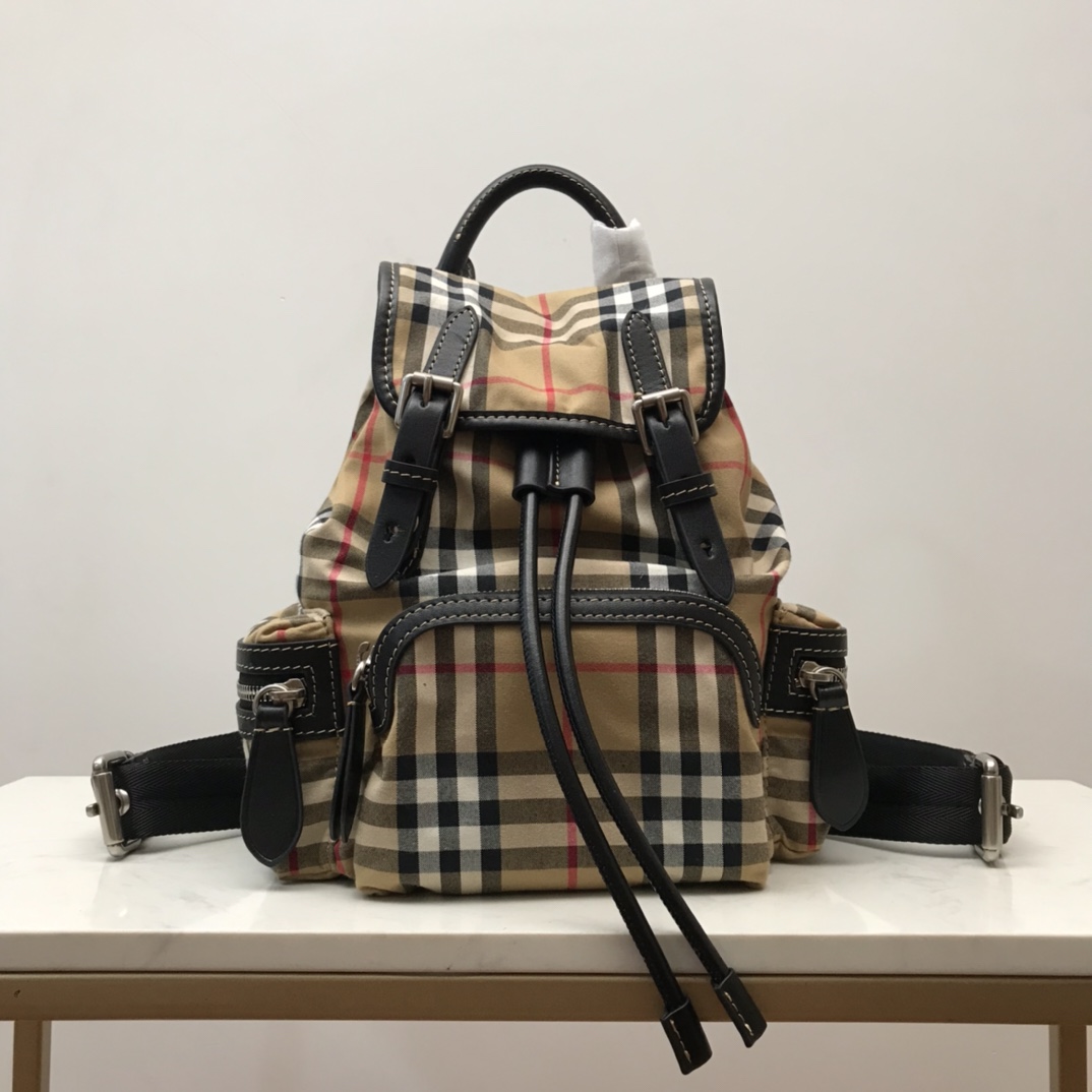 Burberry Medium Rucksack In Vintage Check Cotton Canvas-Sandy For Women, Women’s Bags 13in/33cm