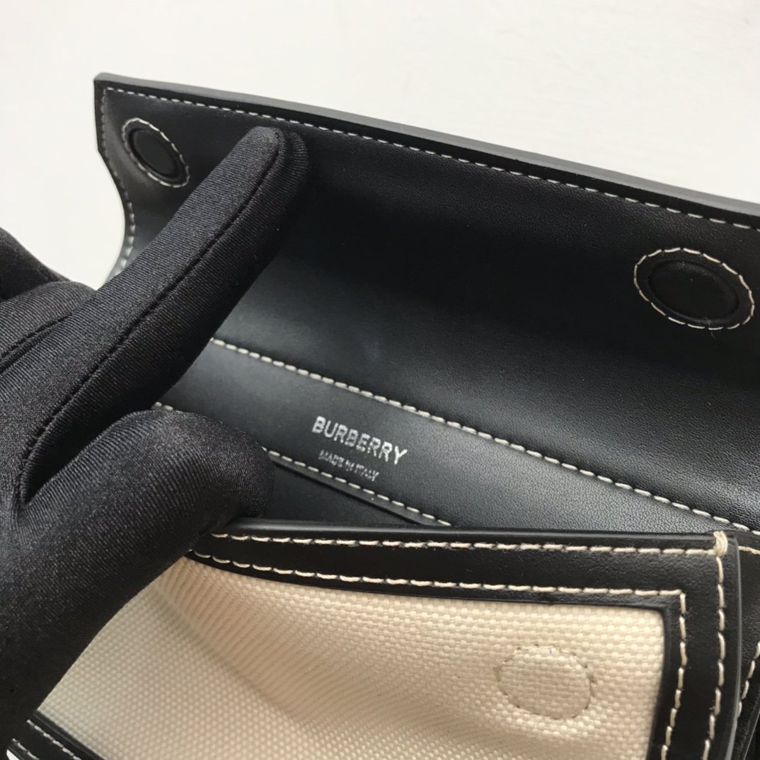 Burberry Mini Horseferry Print Title Bag With Pocket Detail For Women, Women’s Bags 7.5in/19cm