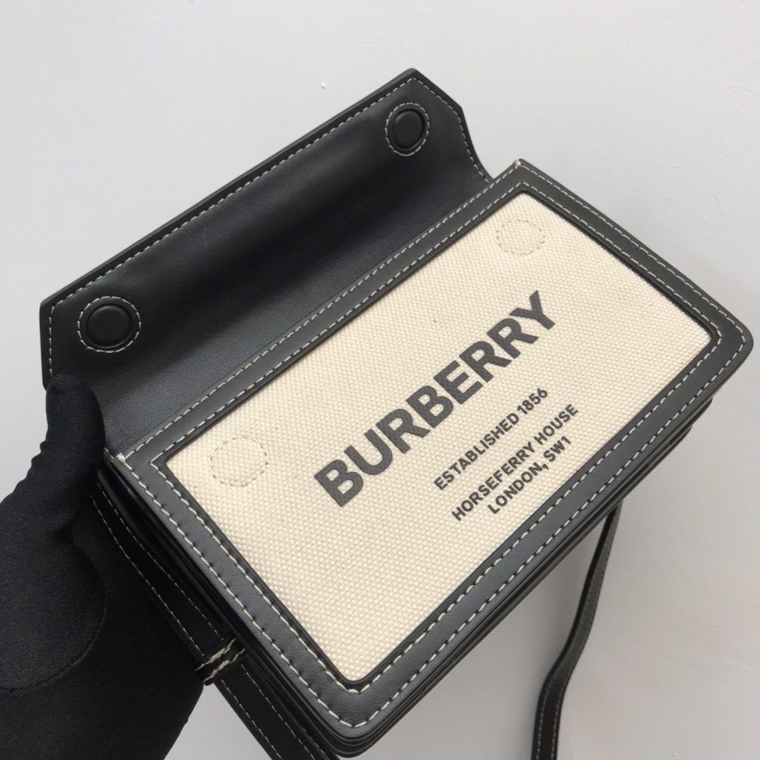 Burberry Mini Horseferry Print Title Bag With Pocket Detail For Women, Women’s Bags 7.5in/19cm