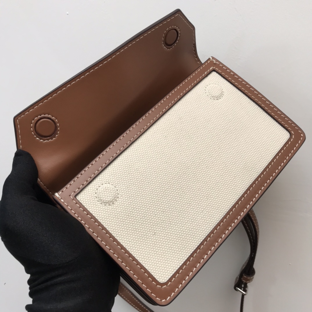 Burberry Mini Horseferry Print Title Bag With Pocket Detail Malt Brown For Women, Women’s Bags 7.5in/19cm 80146111