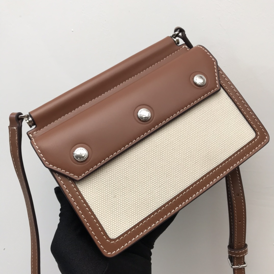 Burberry Mini Horseferry Print Title Bag With Pocket Detail Malt Brown For Women, Women’s Bags 7.5in/19cm 80146111
