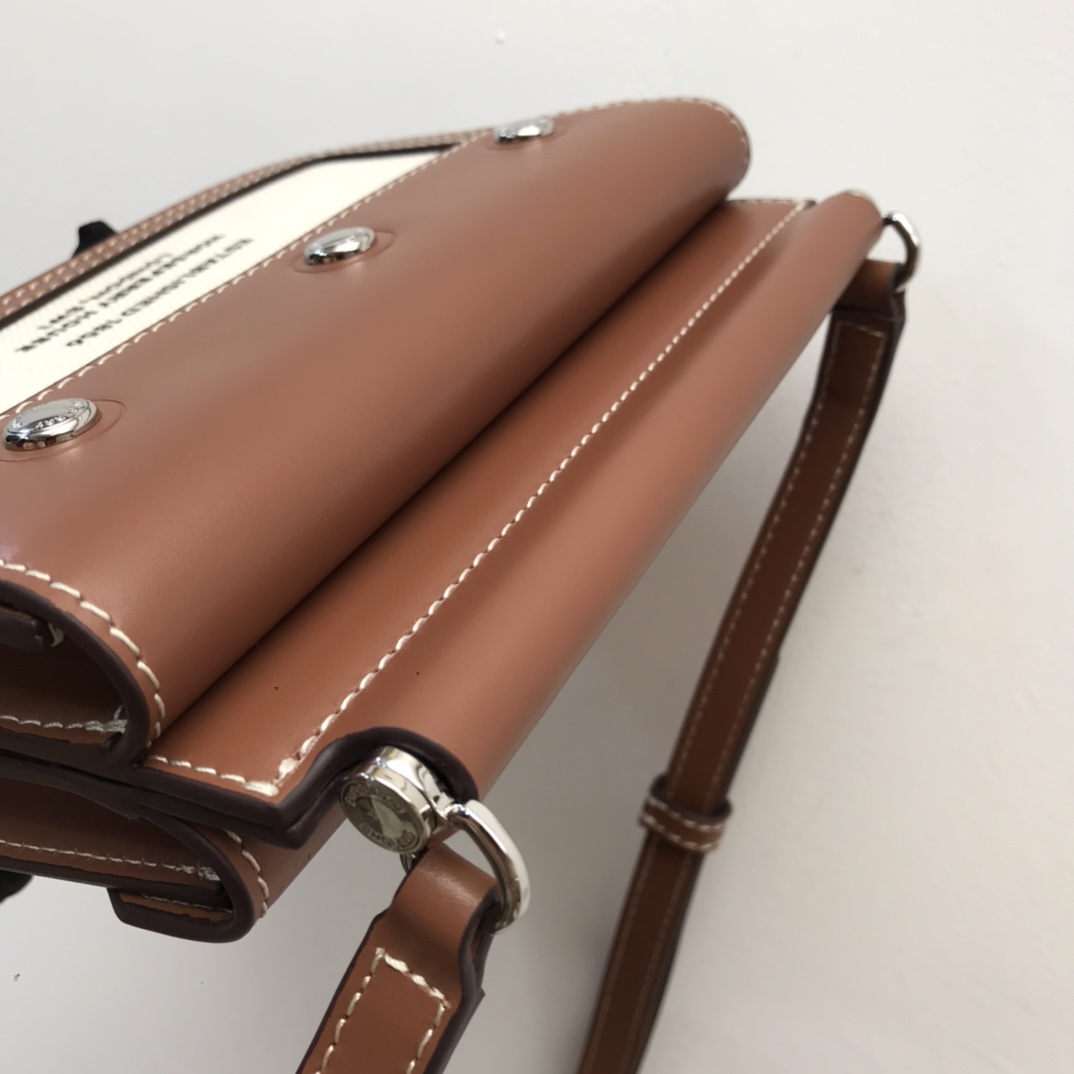 Burberry Mini Horseferry Print Title Bag With Pocket Detail Malt Brown For Women, Women’s Bags 7.5in/19cm 80146111
