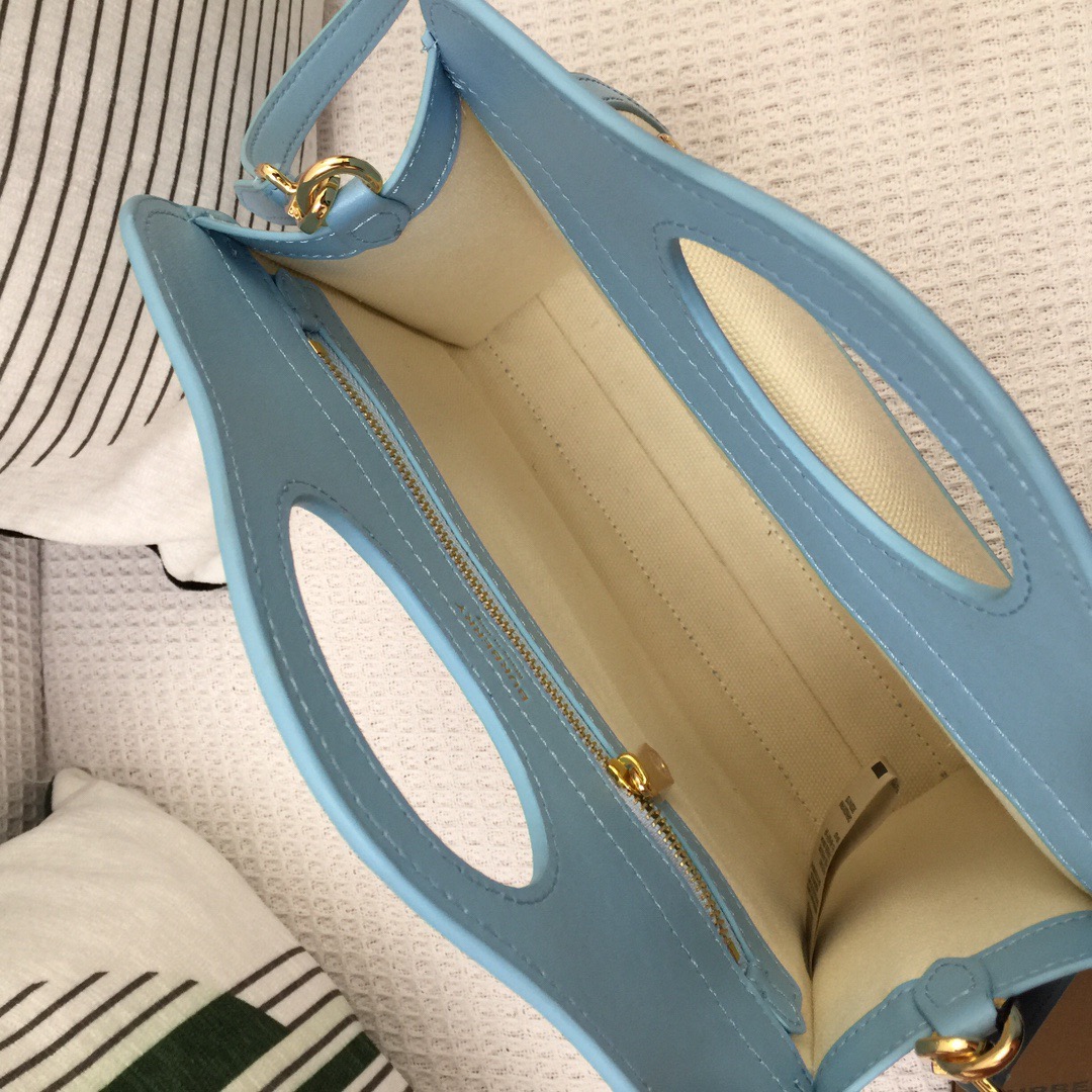 Burberry Mini Two-tone Canvas And Pocket Bag Blue For Women, Women’s Bags 10.4in/26.5cm 80434931